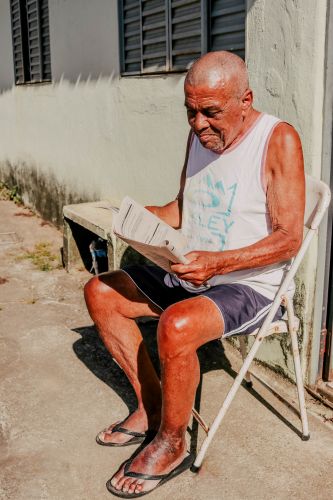 o Jornal Chega. A notícia de onde ele mora, não.